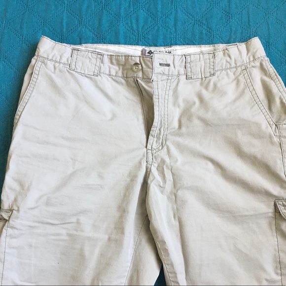 Size 8 cargo capri Columbia pants 🛍 - Picture 10 of 16